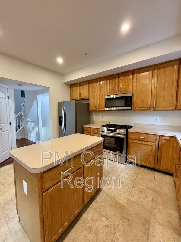 20800 Mountain Lake Terrace in Germantown, MD - Building Photo - Building Photo