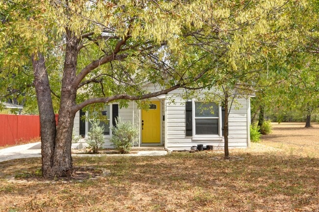 property at 320 Waynell St