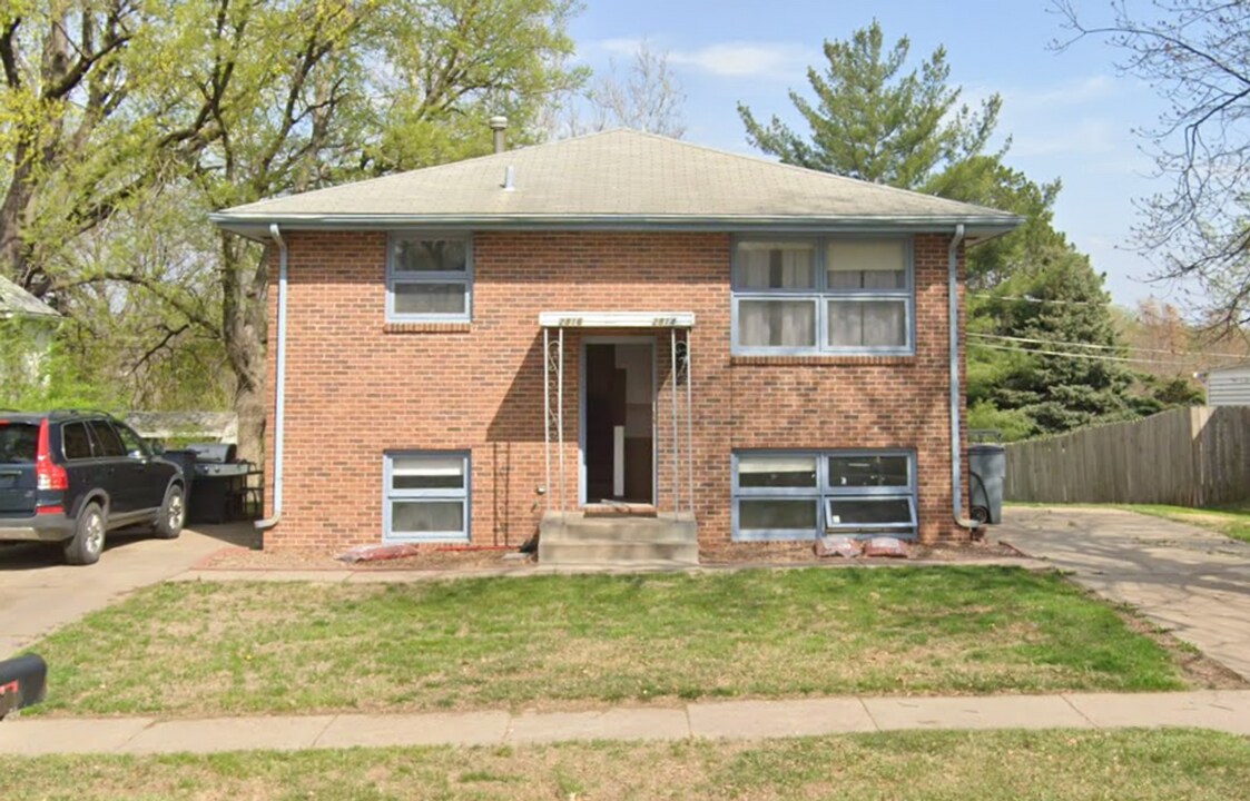 2814-2816 N Cotner Blvd in Lincoln, NE - Building Photo