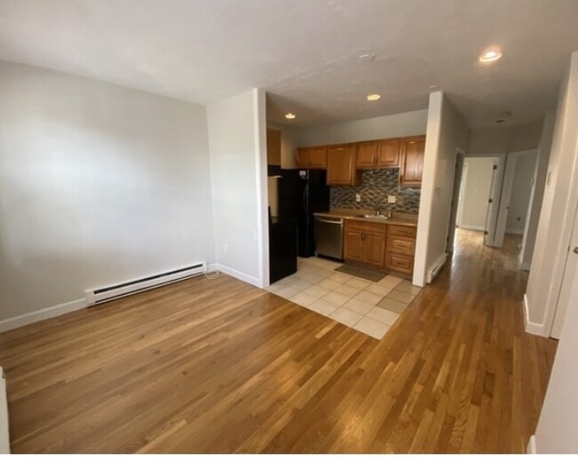 200 H St, Unit 1