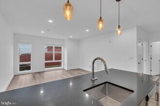 330 Cecil B. Moore Ave in Philadelphia, PA - Building Photo - Building Photo