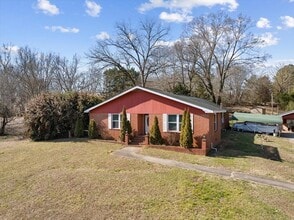 3025 Cleveland Hwy in Dalton, GA - Building Photo - Building Photo