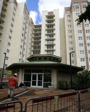 Frear Hall in Honolulu, HI - Building Photo