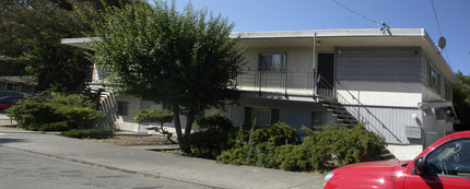 3257 Delaware St in Oakland, CA - Building Photo - Building Photo