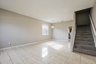 1828 Olivia Cir in Apopka, FL - Building Photo - Building Photo