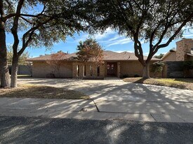6404 Mecca St in Odessa, TX - Building Photo