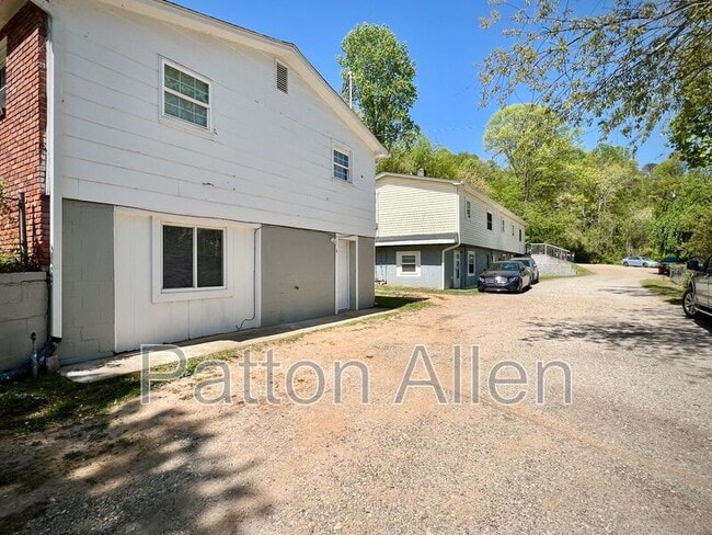 property at 4 Swager Dr