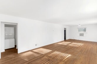 Cahaba Park Apartments in Birmingham, AL - Foto de edificio - Building Photo