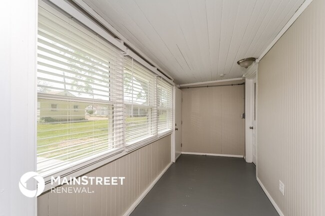 607 Lindsay Ave in Crystal City, MO - Foto de edificio - Building Photo