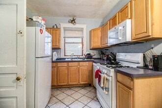 407 Hamilton Pl in Ann Arbor, MI - Building Photo - Building Photo