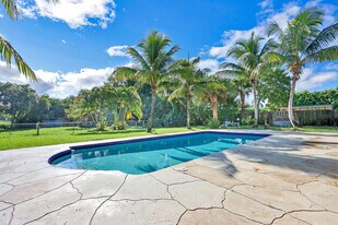 11074 Monet Woods Rd in Palm Beach Gardens, FL - Building Photo