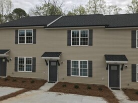 134 Brookwood Ave NE in Concord, NC - Building Photo