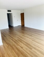 8630 Burton Way in Los Angeles, CA - Foto de edificio - Building Photo