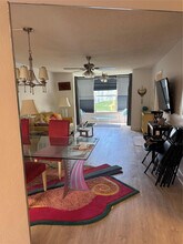 8280 Sunrise Lakes Blvd in Sunrise, FL - Building Photo - Building Photo