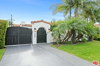 260 S La Peer Dr in Beverly Hills, CA - Building Photo - Building Photo