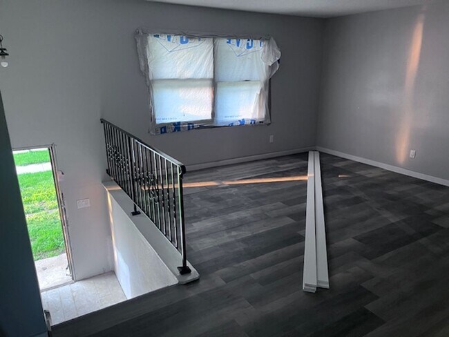 605 E Maple St in Harrisburg, SD - Building Photo - Building Photo