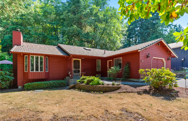 781 NE Woods Pl in Bremerton, WA - Building Photo - Building Photo