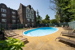 248 W Upsal St in Philadelphia, PA - Building Photo