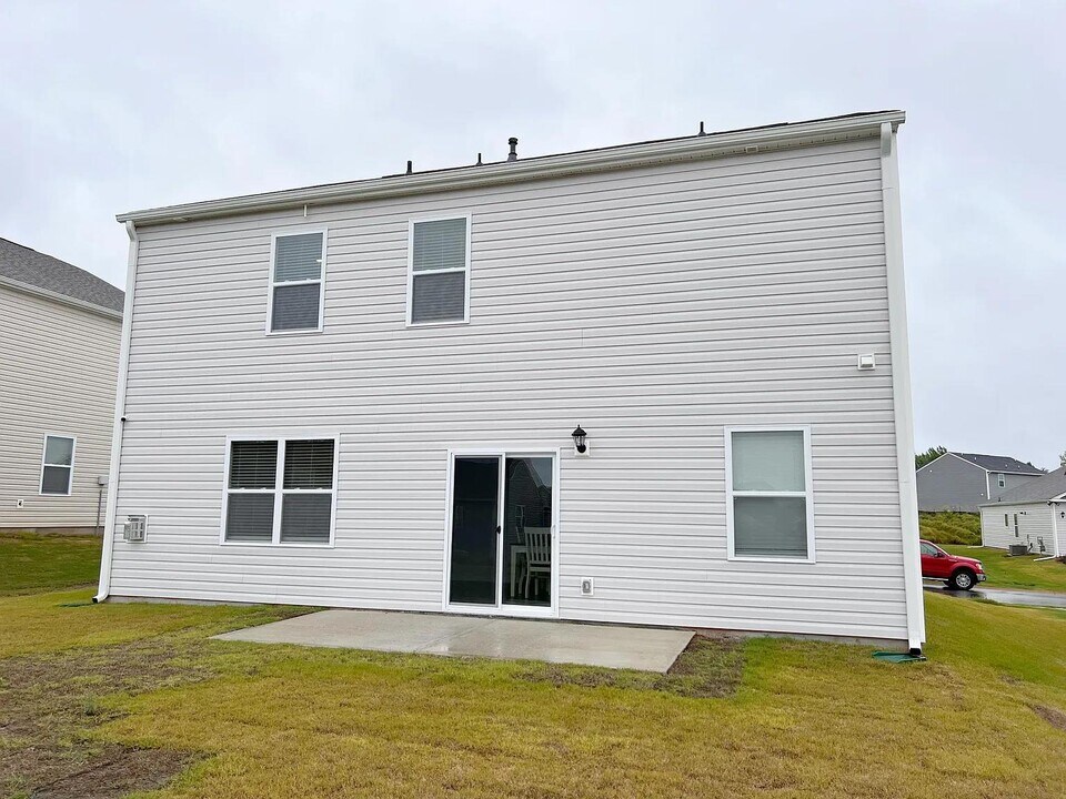 125 Lily Pond Pl in Powdersville, SC - Building Photo