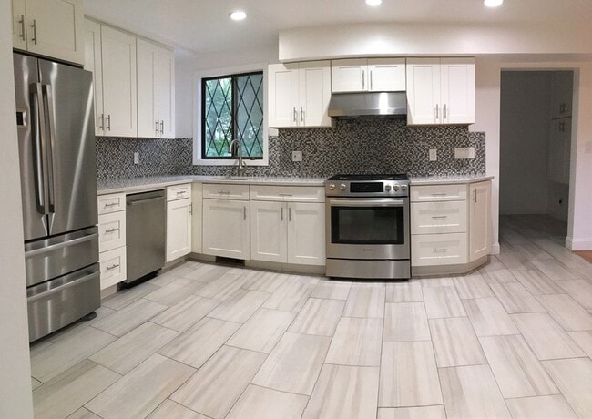 property at 22 Broadlawn Park