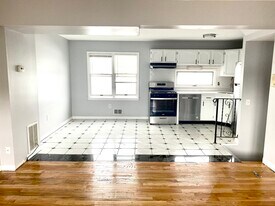 509 Central Ave, Unit Townhouse F in Westfield, NJ - Building Photo