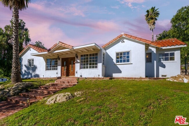 property at 10440 Johanna Ave