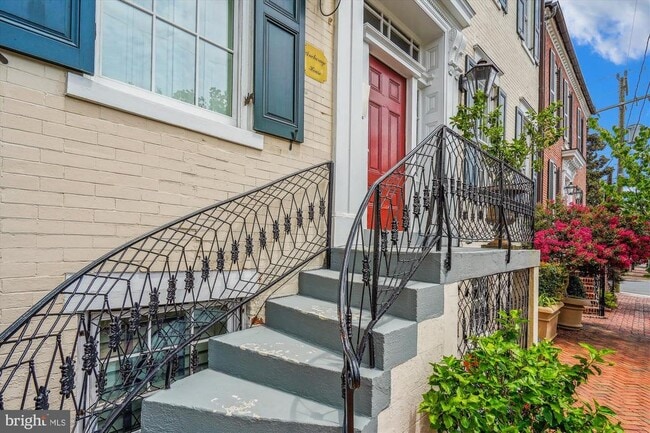 property at 603 Queen St