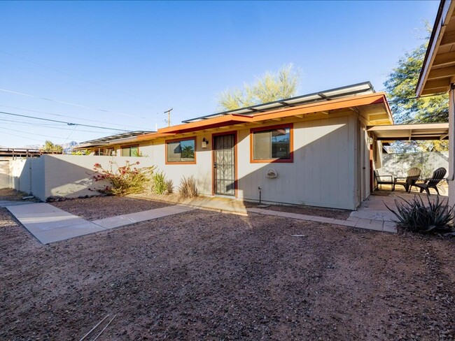 2550-2552 E Sequoyah in Tucson, AZ - Building Photo - Building Photo