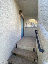 1402 Santa Margarita St in Las Vegas, NV - Building Photo - Building Photo