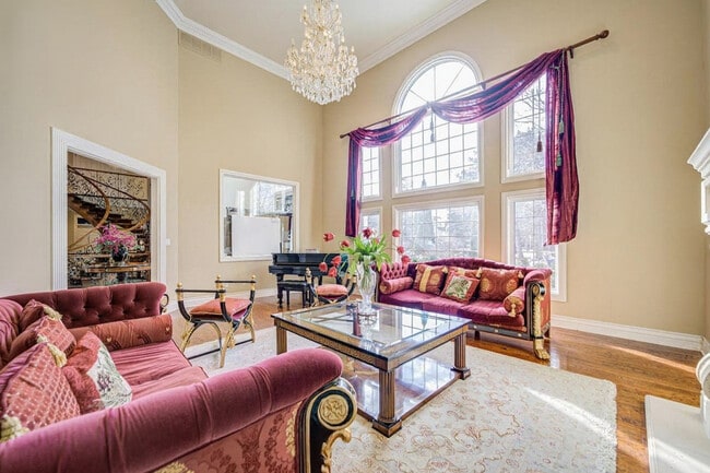 property at 44 Arjay Crescent