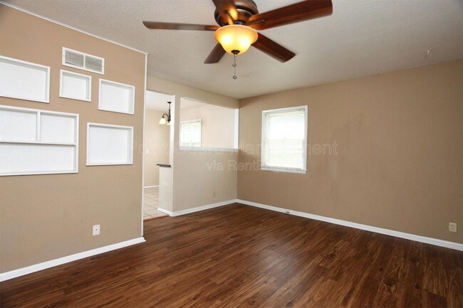 1615 W Crawford St in Wichita, KS - Building Photo - Building Photo