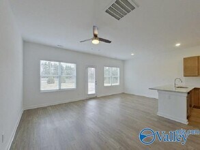 6144 Taramore Ln NW in Huntsville, AL - Building Photo - Building Photo