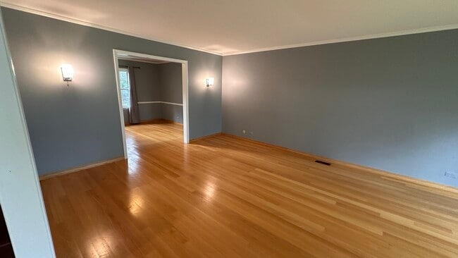 3537 Winnetka Rd in Glenview, IL - Building Photo - Building Photo