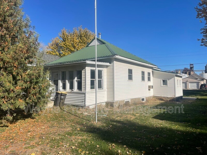 516 N Cadwell Ave in Eagle Grove, IA - Building Photo