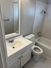3429 Adams Ln in Redding, CA - Foto de edificio - Building Photo