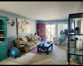 813 Hummingbird Way in North Palm Beach, FL - Building Photo - Building Photo