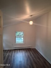 353 3rd St in Albany, NY - Foto de edificio - Building Photo