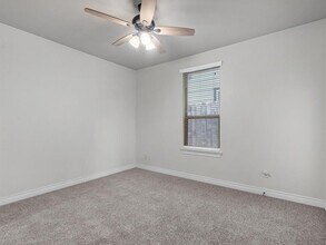 5319 Kiam St in Houston, TX - Building Photo - Building Photo