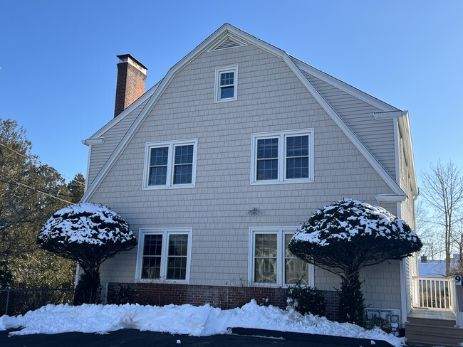 7-9 Lanphiers Cove Rd in Branford, CT - Building Photo - Building Photo