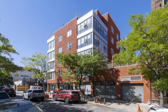 609 Myrtle Ave in Brooklyn, NY - Building Photo - Building Photo