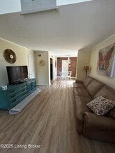 4028 Poplar Level Rd in Louisville, KY - Building Photo - Building Photo