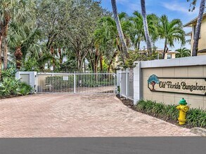 812 SE 4th Ct in Deerfield Beach, FL - Building Photo - Building Photo