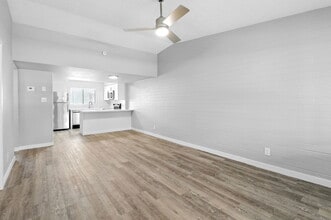 Echelon Apartments in Phoenix, AZ - Foto de edificio - Building Photo