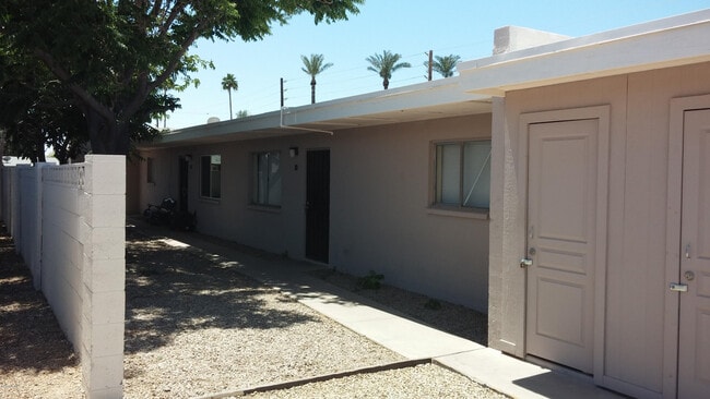 property at 4940 E Holly St