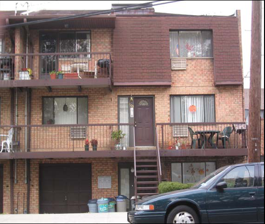 79-09 153rd Ave in Jamaica, NY - Building Photo