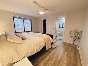 573 N Donnelly Ave in Litchfield, MN - Building Photo - Building Photo