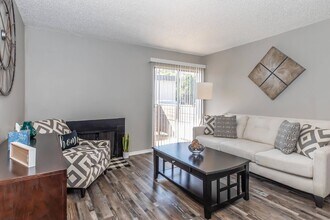 The Encore on Mustang in Grapevine, TX - Building Photo - Building Photo