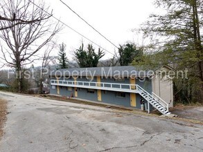 205 Valley View Ave-Unit -1 in Red Bank, TN - Building Photo - Building Photo