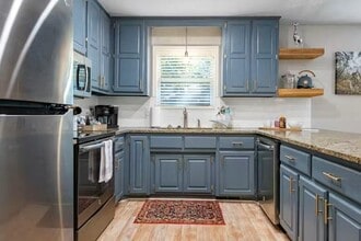 15 Churchill Dr in Bella Vista, AR - Building Photo - Building Photo