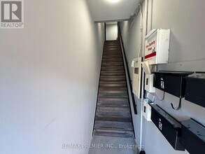 92 Wolfe St in Oshawa, ON - Building Photo - Building Photo